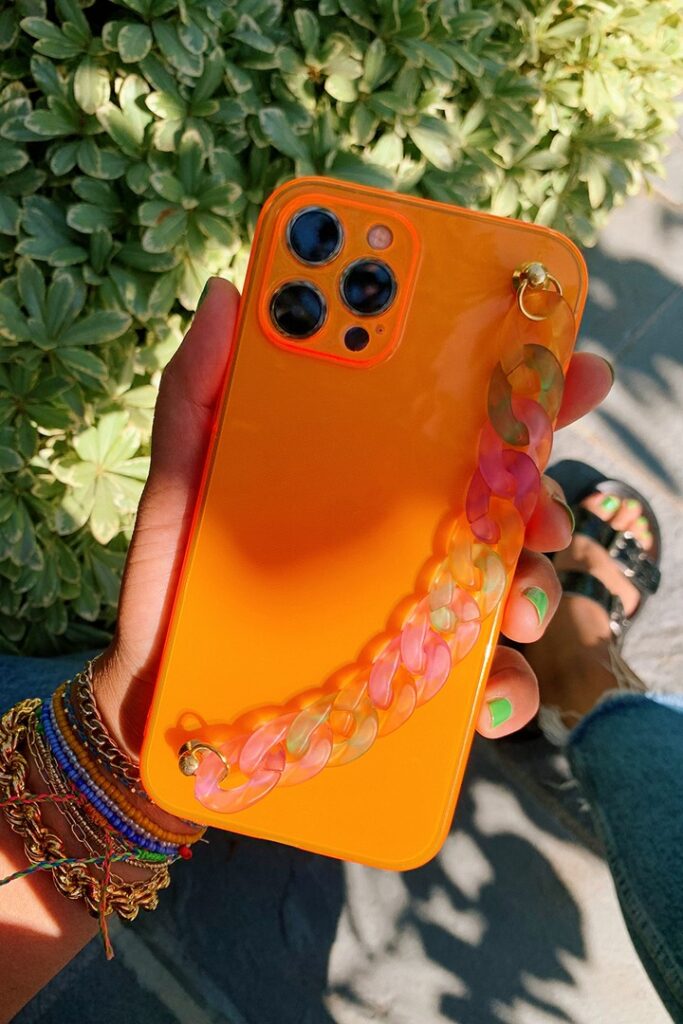 21 DIY Phone Case Ideas To Make Your Phone Look Unique Julie Ann Art