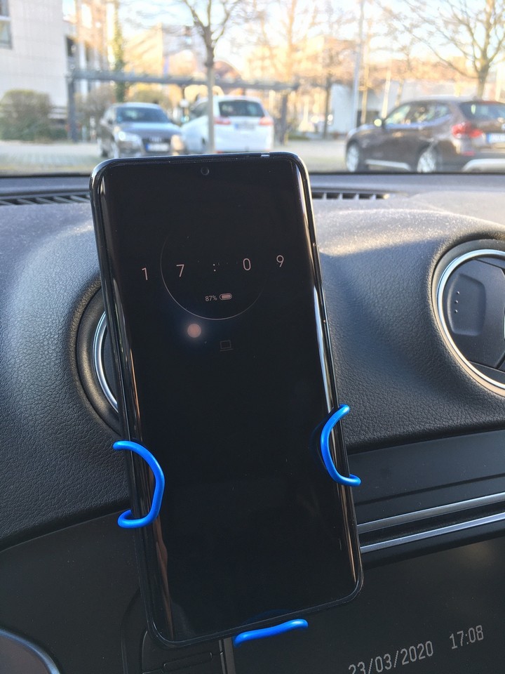 Simple DIY Car Phone Holder