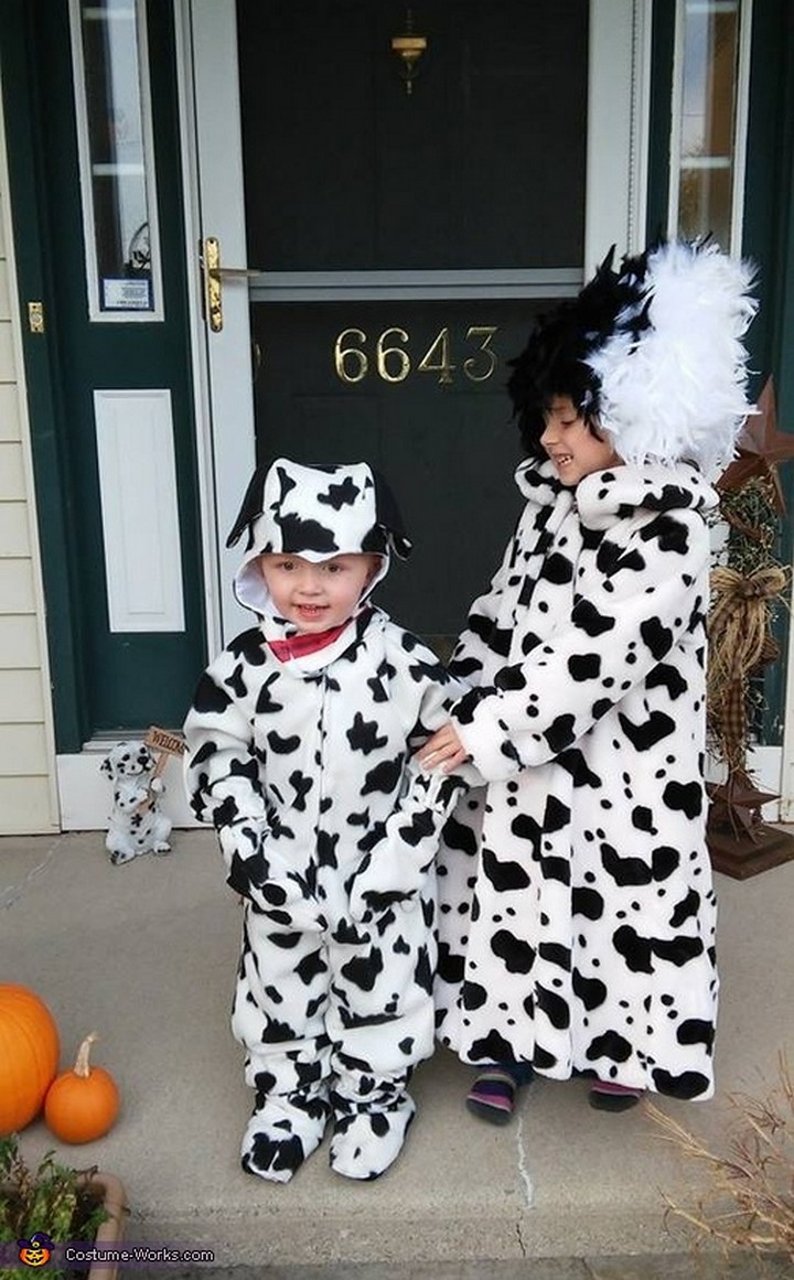 Cruella Deville And Dalmatians Costume