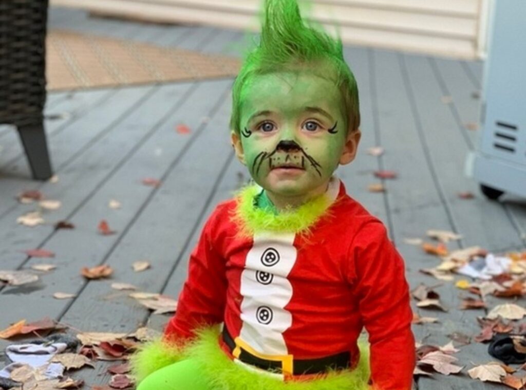 10 DIY Grinch Costume Ideas To Look Like A Monster - Julie Ann Art