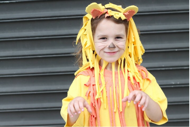 No-Sew DIY Lion Costume