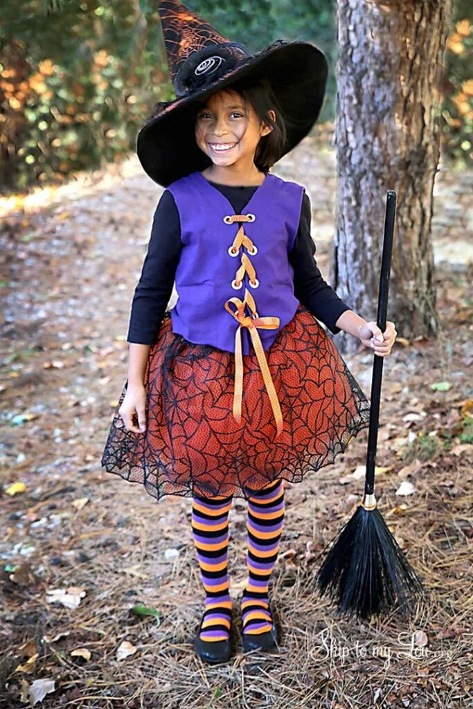 15 DIY Witch Costume Ideas For Halloween - Julie Ann Art