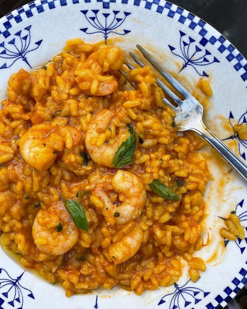 Super Delicious Tomato Saffron &amp; Prawn Risotto Recipe - Julie Ann Art