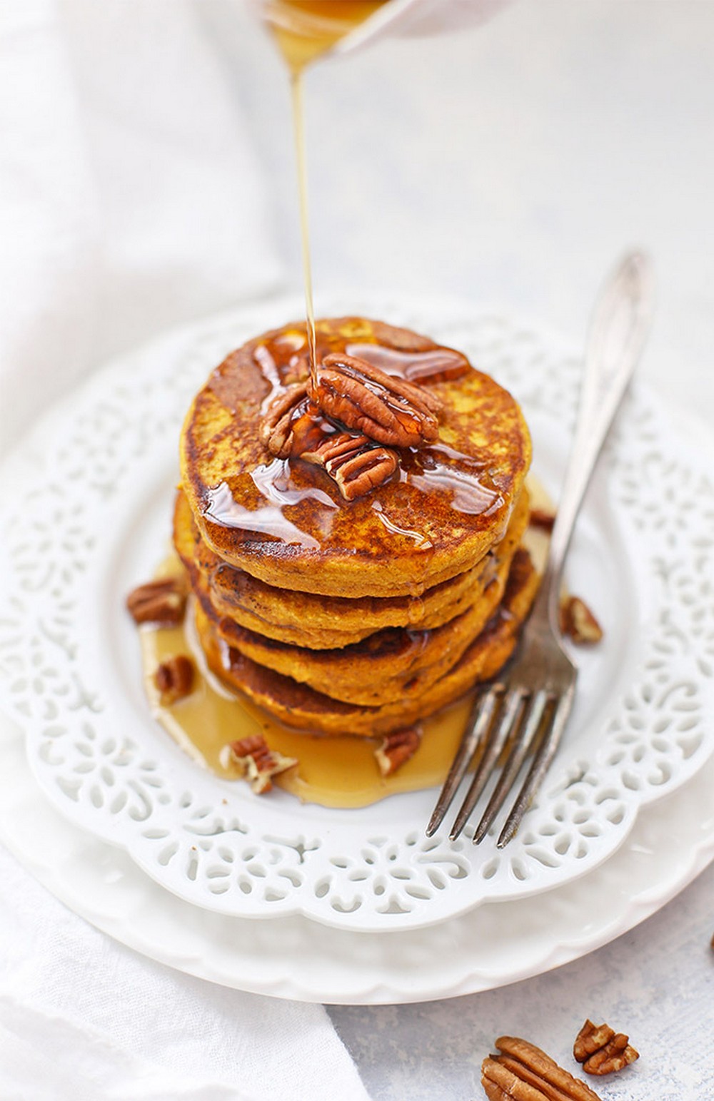 Blender Pumpkin Oatmeal Pancakes