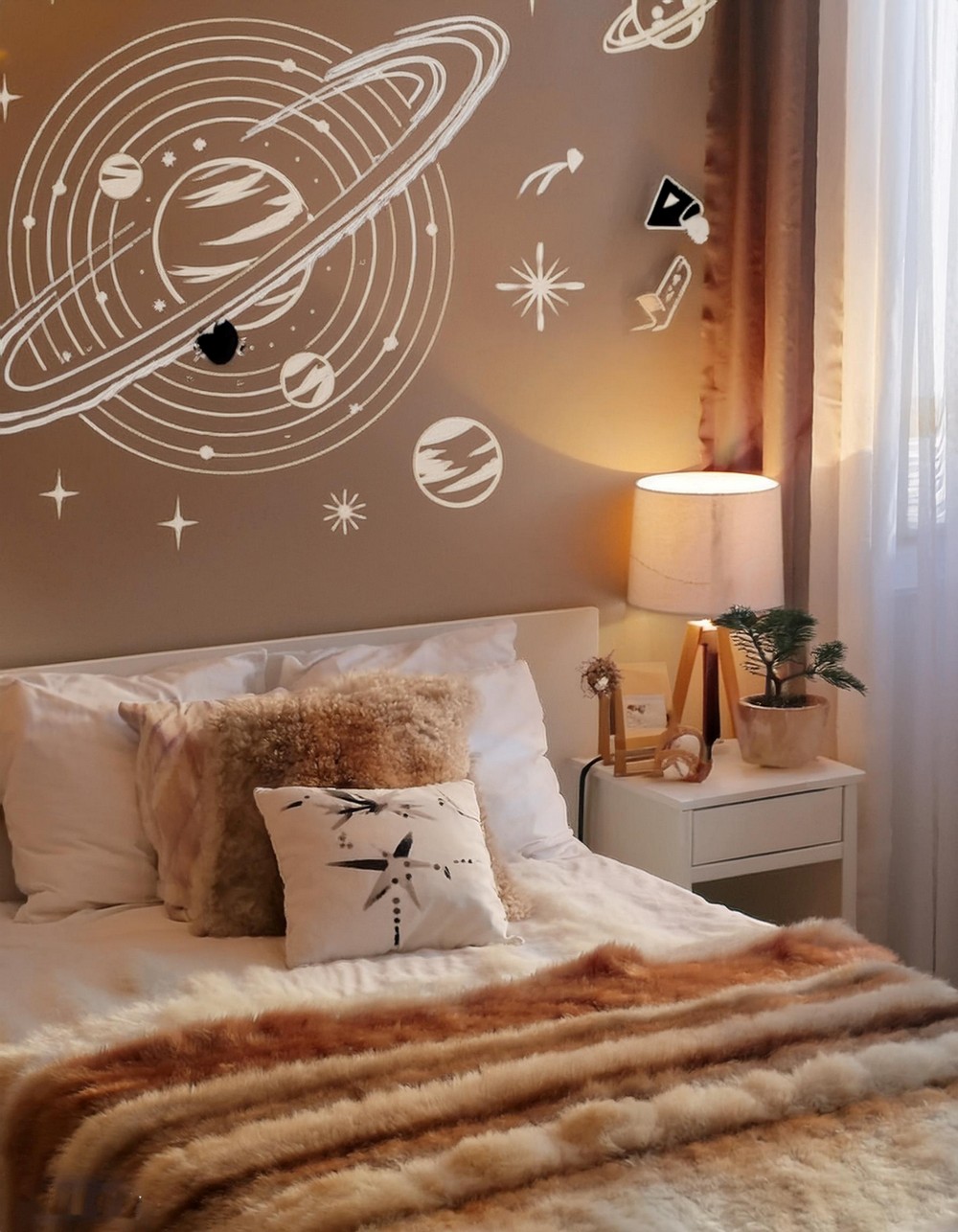 Dreamy Planetary Bedroom Decor