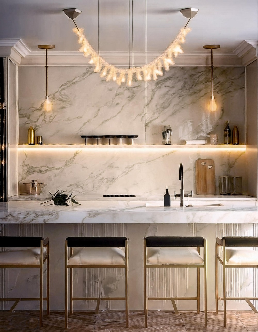 Golden Veined Marble, Effortless Luxury